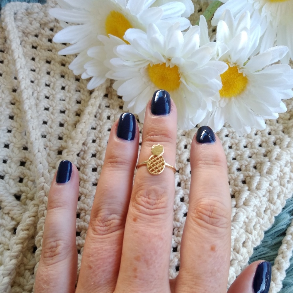 Pineapple gold ring stackable simple dainty size 7
